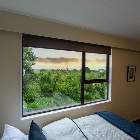 Вилла Cosy Unit With Incredible Views & Sky Tv Уонгануи Экстерьер фото